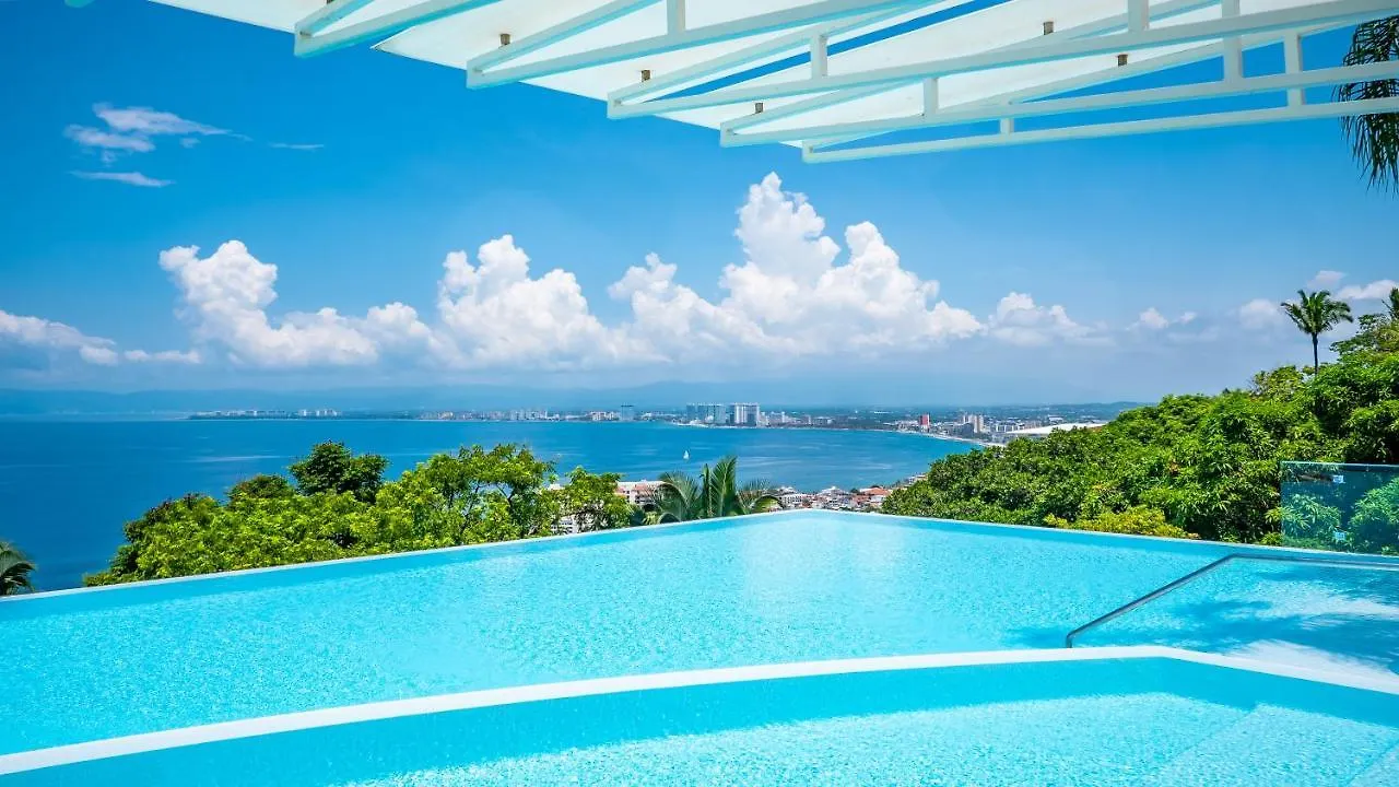 Avalon - 907 Gorgeous View 3 Bedroom Private Pool Amapas Puerto Vallarta
